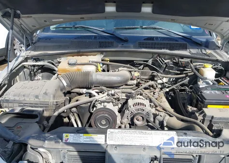 2003 Jeep Liberty Sport из США, поврежденный, VIN 1J4FK48143W524059